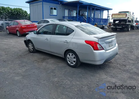 2016 Nissan Versa 1.6 S/1.6 S+/1.6 Sl/1.6 Sv z USA, uszkodzony, nr VIN 3N1CN7AP9GL827241